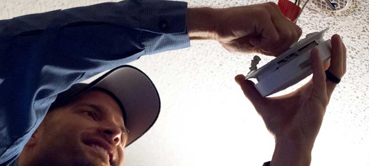 Edison Electric, Inc. - Outlet Switch Repair